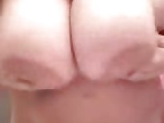 Grosse Boobs